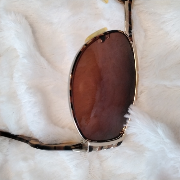 Authentic Vintage Fendi FS 118 Tortoise Shell sunglasses with case - Picture 8 of 8